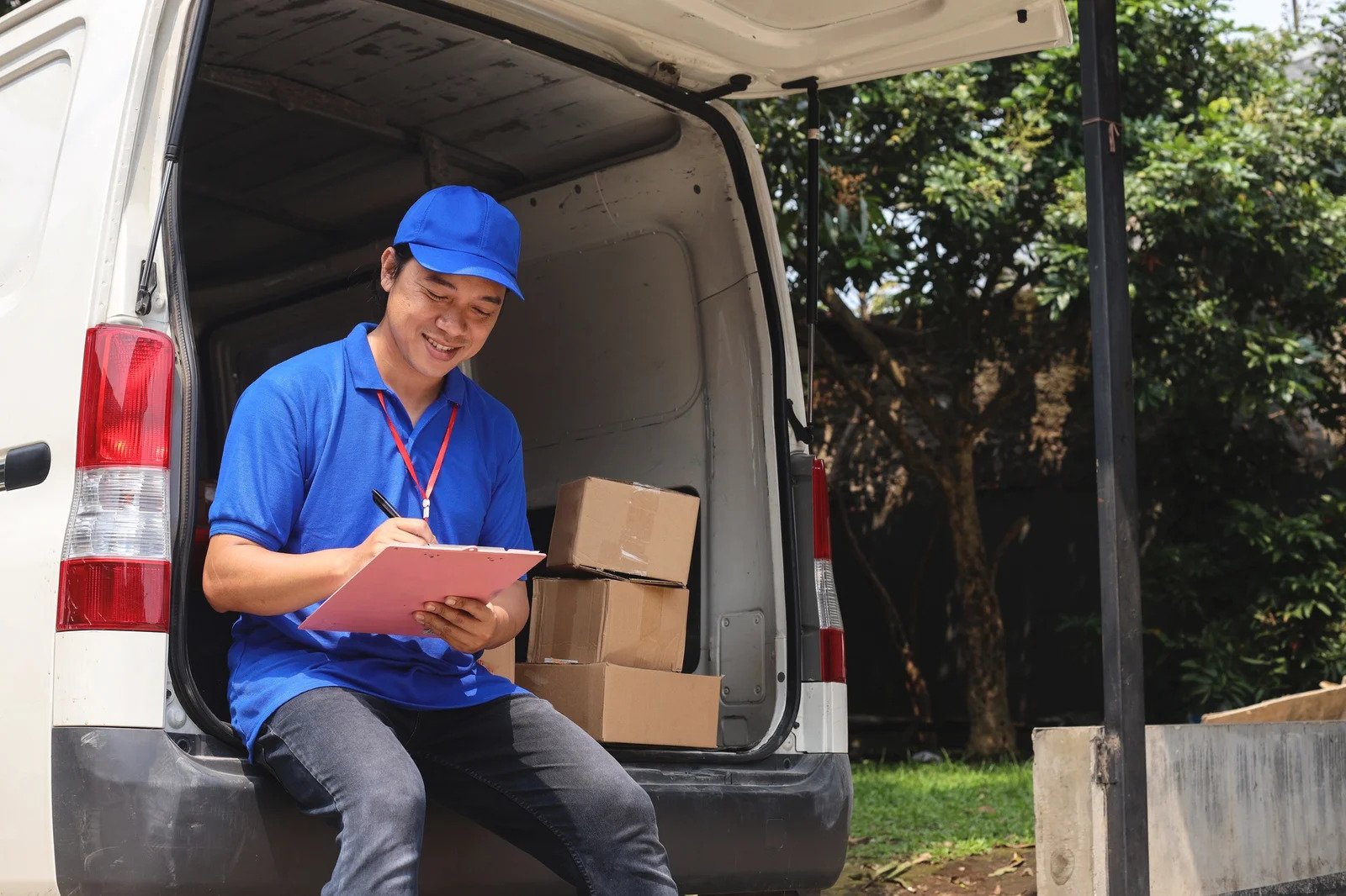 About man and wan in kingston